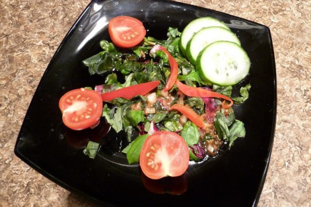 Салат зі свіжих овочів рецепт з фото покроково 