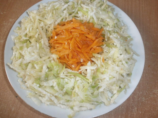 Салат із зеленої редьки з морквою і сумішшю перців рецепт з фото покроково 