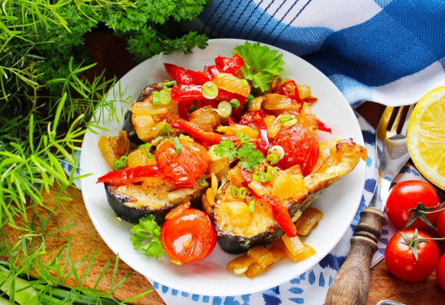 Риба з овочами на сковороді рецепт з фото покроково 