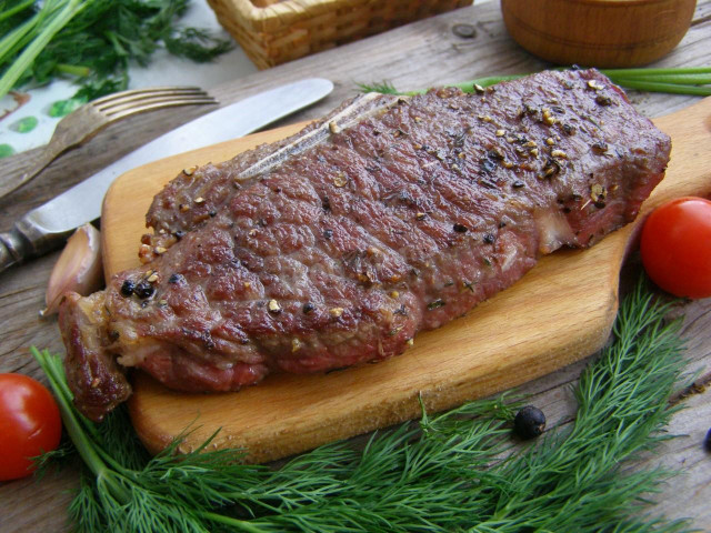 Правильний стейк з яловичини рецепт з фото покроково 