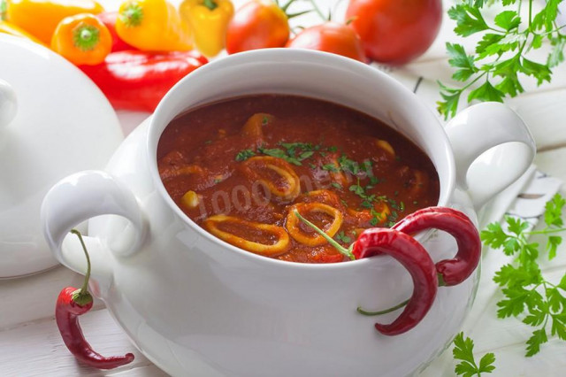 Кальмари в томатному соусі рецепт з фото 