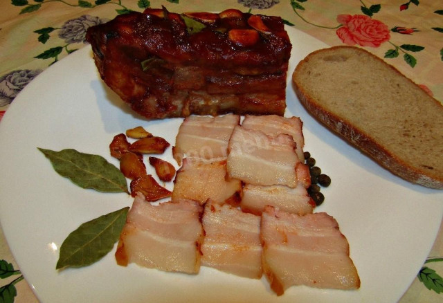 Свиняча грудинка, запечена в двох соусах рецепт з фото покроково і відео 