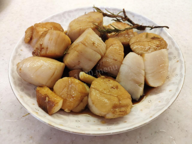Найніжніші морські гребінці з соєвим соусом і розмарином рецепт з фото покроково 