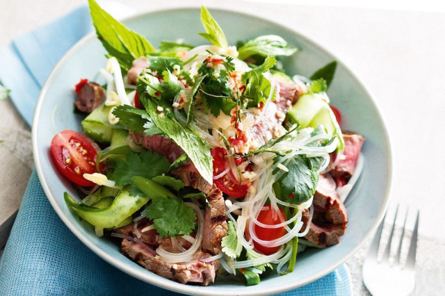 Теплий тайський салат рецепт з фото 