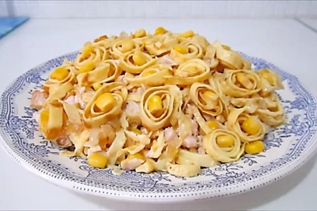 Італійський салат з млинцями і копченою куркою рецепт з фото і відео 