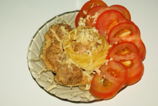 Тюфтельки в томатно-вершковому соусі рецепт з фото покроково 