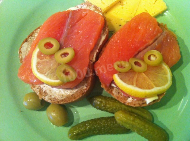 Бутерброди з червоною рибою і маслом рецепт з фото покроково 
