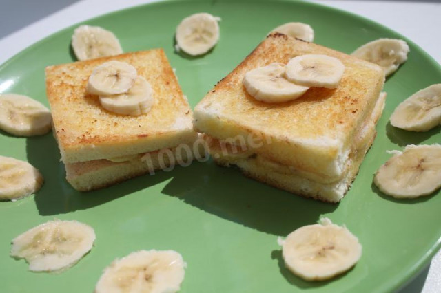 Солодкі сендвічі з бананом, згущеним молоком і корицею рецепт з фото крок за кроком 