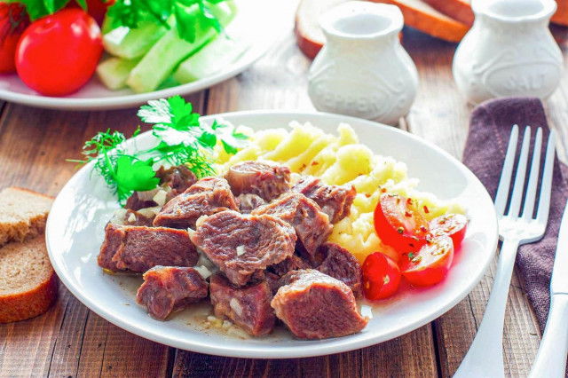 М'ясо яловичина по кремлівськи в мультиварці рецепт з фото покроково і відео 