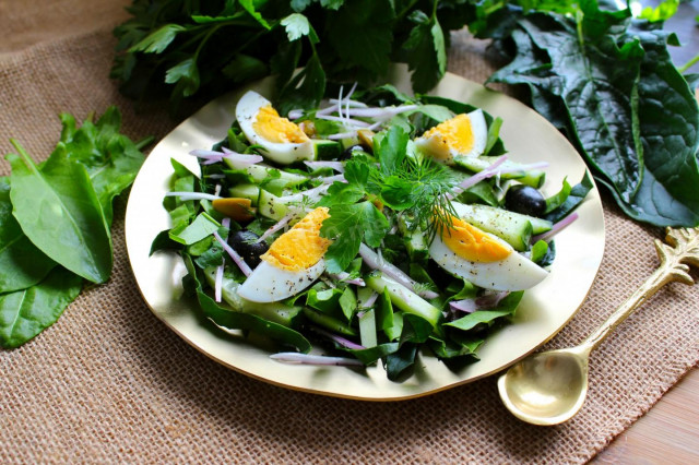 Салат з щавлем яйцем і огірком рецепт з фото покроково і відео 