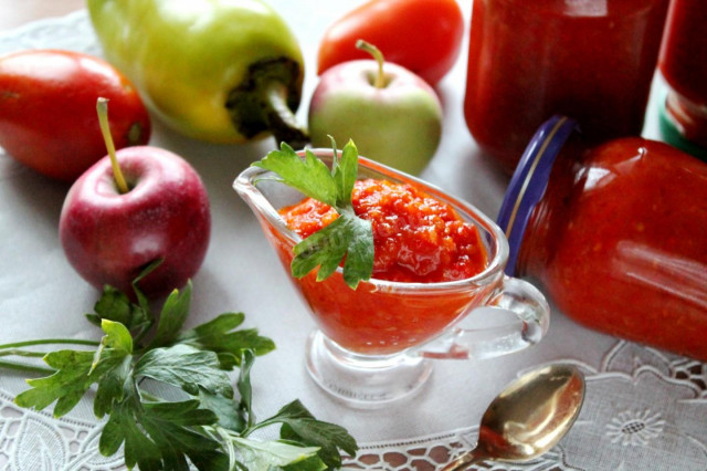 Салат Аппетитка на зиму з помідор з яблуками рецепт з фото покроково 