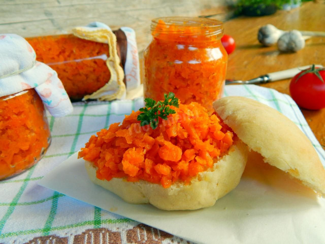 Ікра з моркви з помідорами і часником на зиму рецепт з фото крок за кроком 
