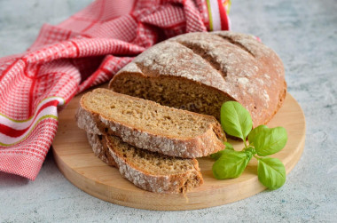 Черный хлеб из ржаной и пшеничной муки в духовке