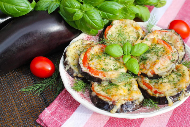 Баклажани з помідорами сиром і часником в духовці кружечками рецепт з фото покроково і відео 