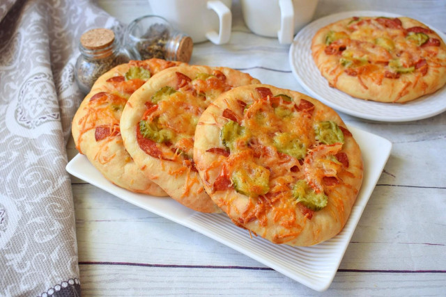 Міні піца в духовці рецепт з фото покроково і відео 