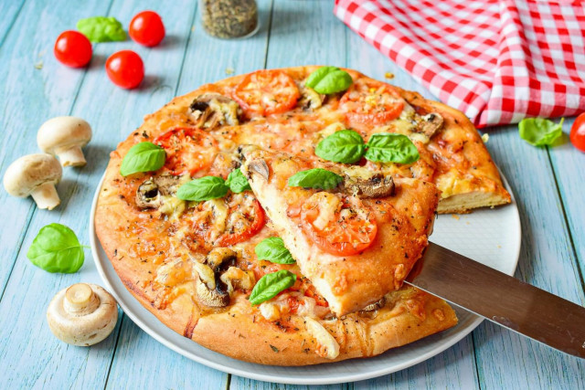 Піца з грибами помідорами і сиром рецепт з фото покроково 