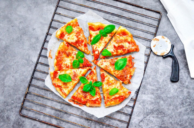 Заливна піца на кефірі в духовці рецепт з фото покроково 