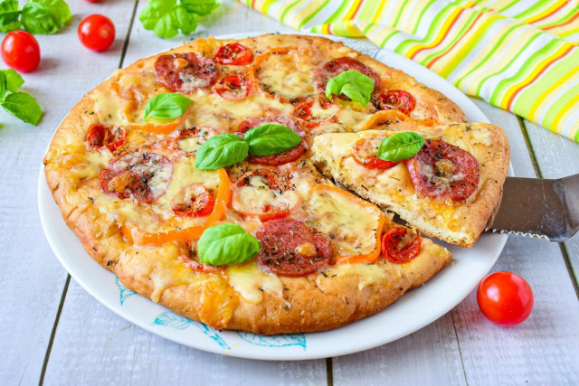 Піца з моцарелою і помідорами рецепт з фото покроково і відео 