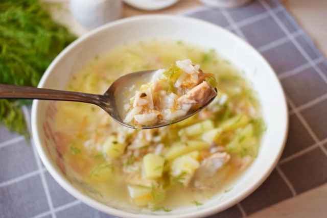 Суп з консервованої горбуші з рисом рецепт з фото покроково 