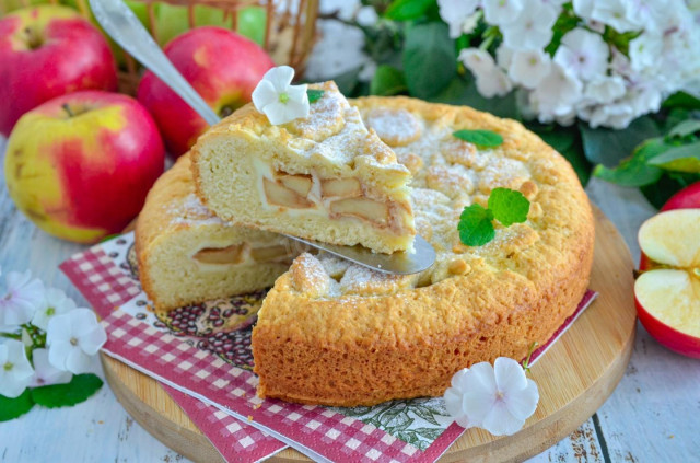 Яблучний пиріг зі сметанною заливкою рецепт з фото покроково і відео 