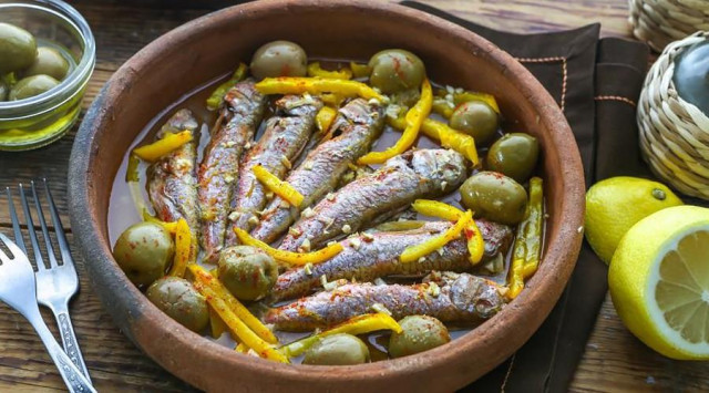 Барабулька з оливками і солодким перцем в духовці рецепт з фото 