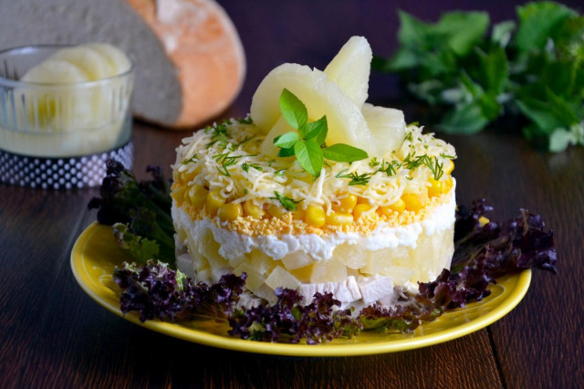 Салат з ананасів курки кукурудзи рецепт з фото покроково і відео 