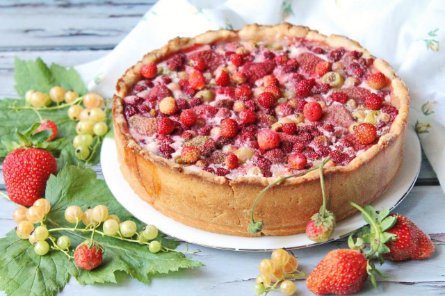 Заливний пиріг з ягодами і сметаною рецепт з фото покроково 