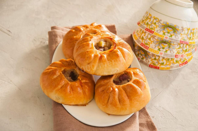 Татарські пиріжки з м'ясом і картоплею рецепт з фото 