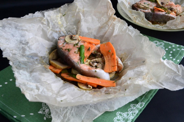 Риба в пергаменті з грибами і морквою рецепт з фото покроково і відео 