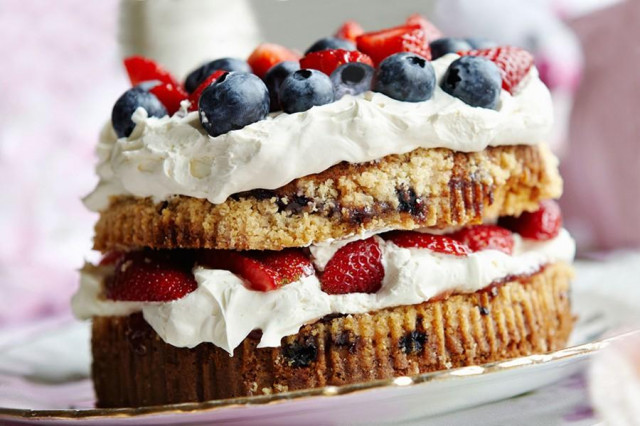 Торт з вершками і фруктами рецепт з фото 