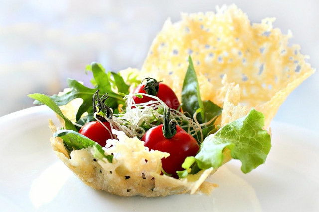 Сирні кошики з сиру для салату рецепт з фото покроково 