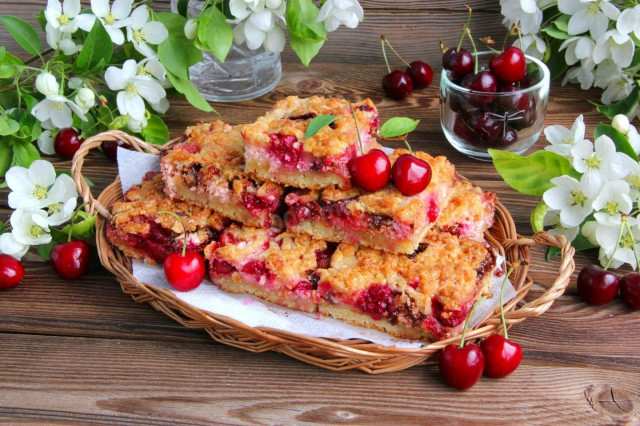 Тертий пиріг з сиром і вишнею рецепт з фото покроково 