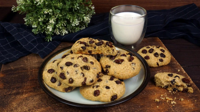 Вівсяне печиво з родзинками і шоколадом рецепт з фото покроково і відео 