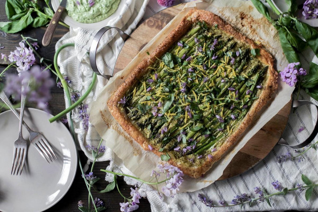 Пиріг з фіолетовою спаржею рецепт з фото 