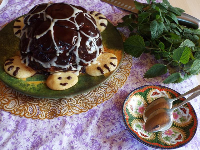 Торт Черепаха зі згущеним молоком рецепт з фото 