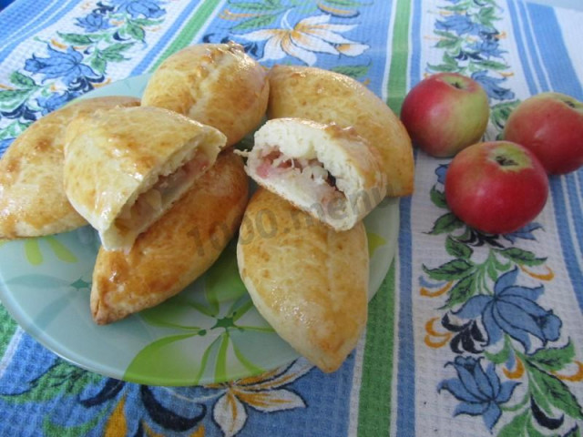 Пиріжки з дріжджового тіста з яблучною начинкою рецепт з фото покроково 
