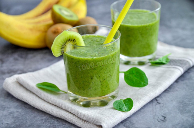 Детокс зелений смузі зі шпинатом і ківі і бананом рецепт з фото покроково і відео