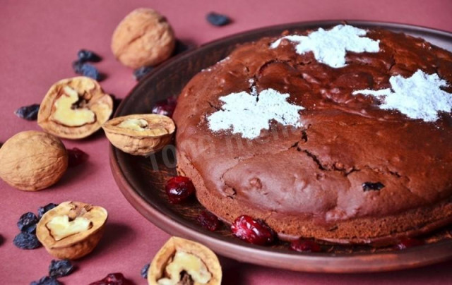 Шоколадний пиріг з сухофруктами і горіхами пісний новорічний рецепт з фото покроково 