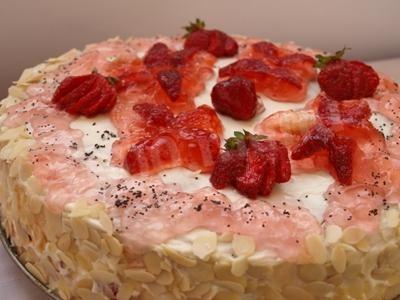 Полуничний торт з вершковим кремом рецепт з фото покроково 