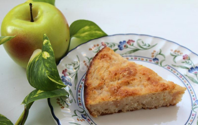 Яблучний пиріг з манкою і лимоном рецепт з фото покроково 
