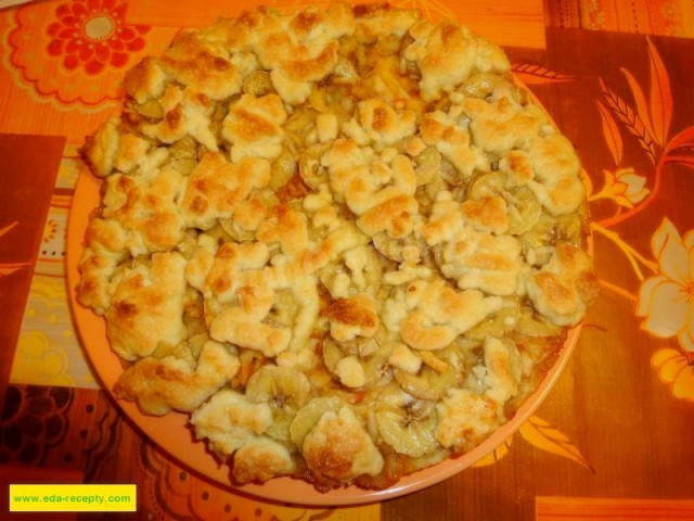 Тертий пиріг з яблуками грушами бананами рецепт з фото покроково 
