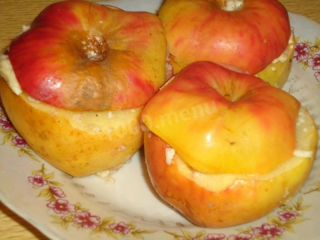 Запечені яблука з сиром і корицею на сніданок рецепт з фото покроково 