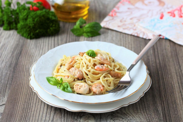 Спагетті з морепродуктами у вершковому соусі рецепт з фото покроково і відео 