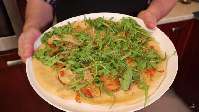 Піца в духовці з грушею і горгонзолою рецепт з фото покроково і відео 