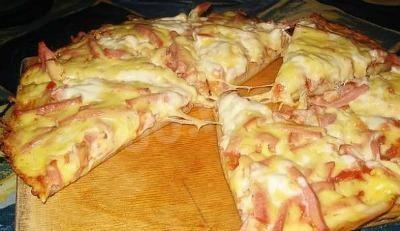 Піца на дріжджовому тесті на молоці в духовці рецепт з фото покроково 