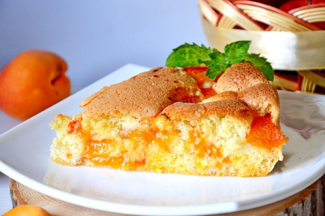 Бісквітний абрикосовий пиріг без масла рецепт з фото покроково 