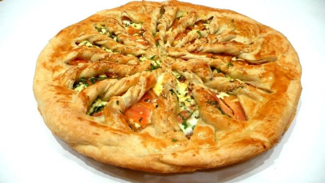 Пиріг листковий з адигейським сиром і помідорами рецепт з фото крок за кроком 