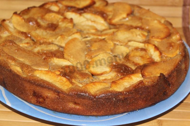 Заливний пиріг на молоці з корицею і яблуками рецепт з фото крок за кроком 