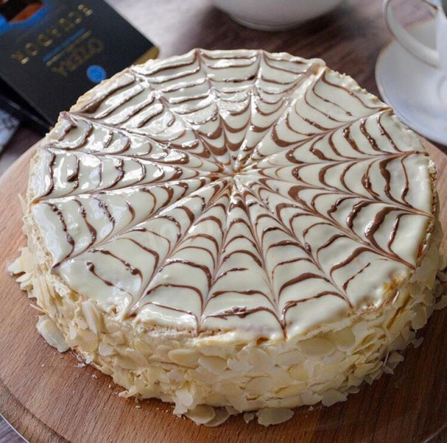 Мигдальний торт Естерхазі на кукурудзяному крохмалі рецепт з фото і відео 