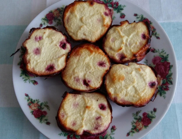Сирні кекси з вишнею без борошна рецепт з фото 